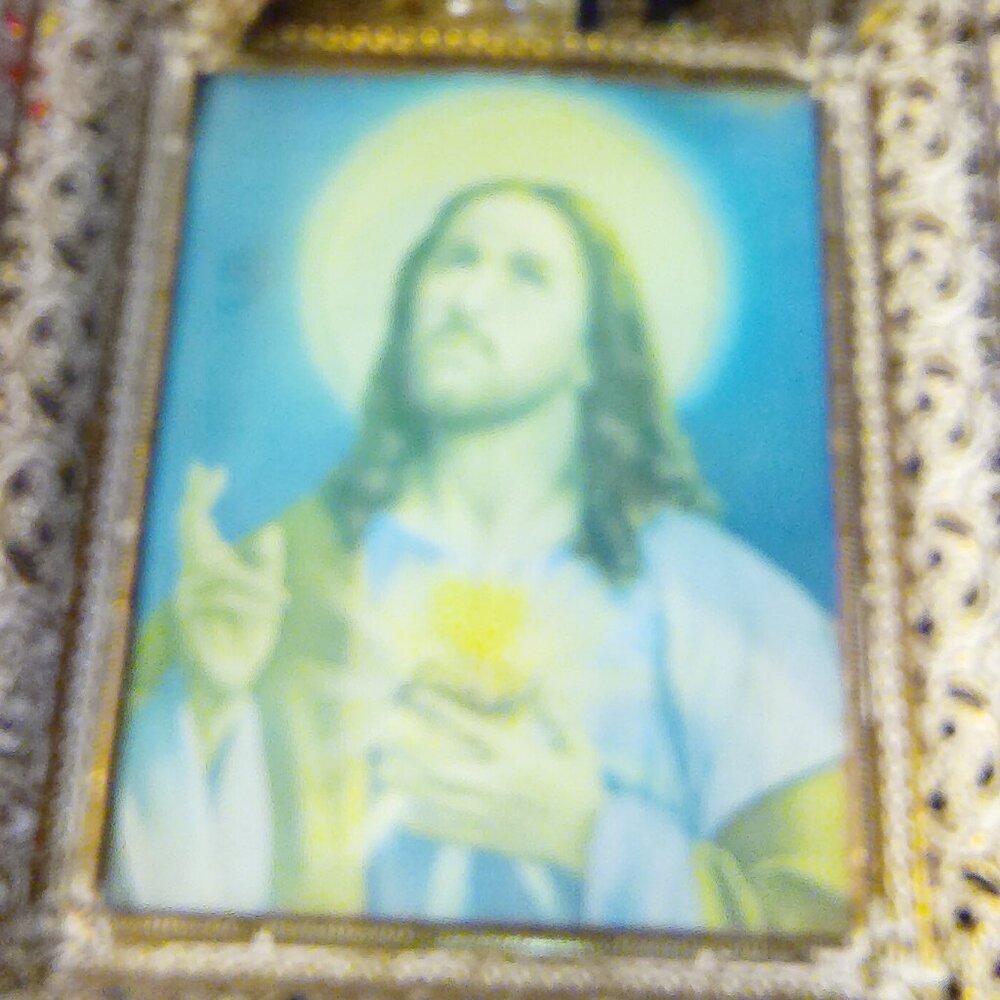 VINTAGE large jesus picture  with night lightpCLOSING 4/1/2026 DUE TO MOVE SO DO
